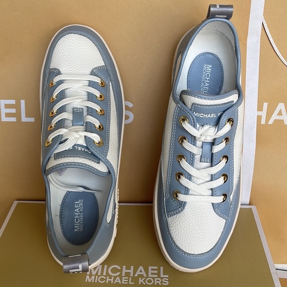 MICHAEL KORS SHEA LACE UP
FAUX LEATHER
49F3SHFS1L
PALE BLUE 
NEW - Picture 6 of 16